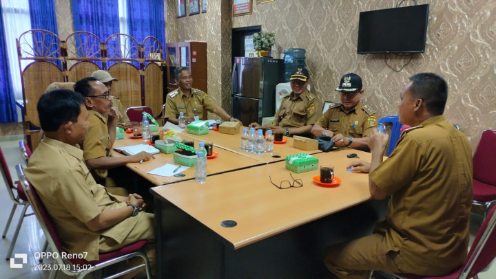Giat, Selasa 18 Juli 2023, Peninjauan lapangan pengajuan IMTM di RT.11 di hadiri Kasi Tapem beserta sta, Pendataan ulang UMKM Industrial di wilayah RT se-kelurahan sempaja barat di hadiri staf, Menghadiri Rapat Koordinasi di Ruang Camat Samarinda Utara