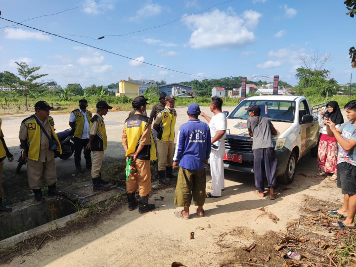 Kedatangan dari Dinas PUPR peninjauan Lahan tanah sebelah kantor kelurahan di kawal , Menata untuk aksi Perubahan pada area kantor kelurahan sempaja barat, Menghadiri Presentasi Laporan Akhir Kajian Peta Resiko kebakaran kota Samarinda.