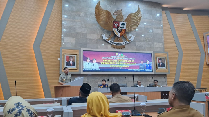 Kedatangan dari Dinas PUPR peninjauan Lahan tanah sebelah kantor kelurahan di kawal , Menata untuk aksi Perubahan pada area kantor kelurahan sempaja barat, Menghadiri Presentasi Laporan Akhir Kajian Peta Resiko kebakaran kota Samarinda.