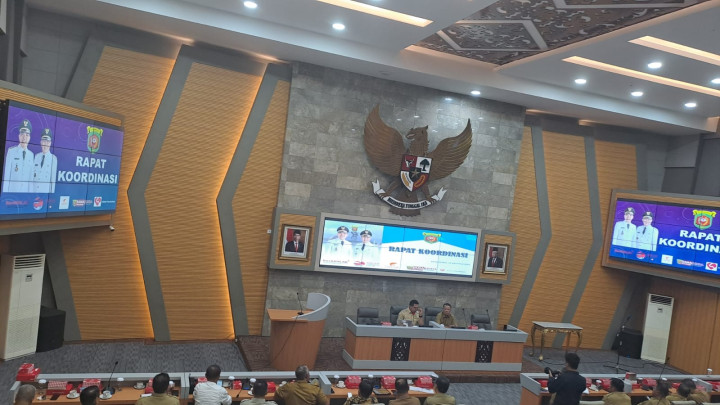 15 Agustus 2023, Menghadiri Rapat Koordinasi di ruang rapat Mangkupalas Lt 2 Balaikota di hadiri Lurah.