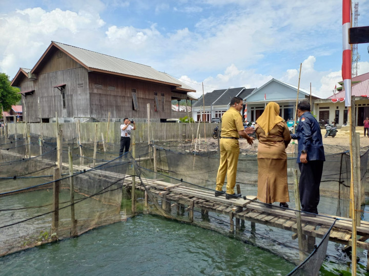 Giat, Selasa 22 Agustus 2023 Menghadiri Rapat Launching Badan Usaha Milik Rukun Tetangga (BUMRT) berbasis Kelurahan di hadiri oleh Kasi Ekobang.