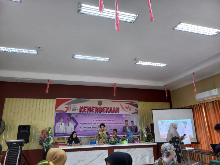 Giat, Kamis 24 Agustus 2023 Menghadiri Rapat Sosialisasi dan Pendampingan UMKM Perempuan Kepala Keluarga (PEKKA) di ruang Rapat Aula Kecamatan Sungai Pinang dihadiri oleh Kasi Ekobang