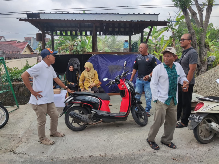 Giat, Jumat 01 September 2023 Monitoring kegiatan Probebaya bidang Sapras pada tahun 2023 Yang akan dilakukan Semenisasi Jalan, Semenisasi Gorong-gorong atau Parit dan Pembuatan bangunan serbaguna Pada Wilayah RT 04, RT 06, RT 07, RT 08, RT 09 dan RT 10