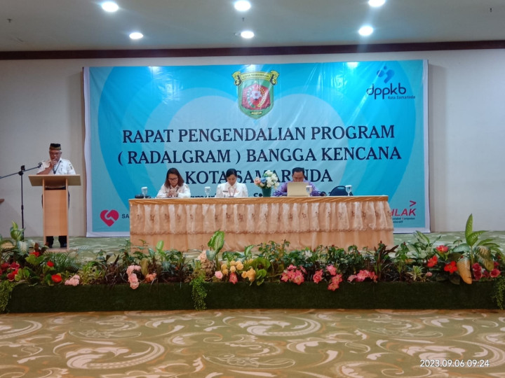 Giat, Rabu 06 September 2023 Menghadiri Rapat Pengendalian Program (Radalgram) Dinas Pengendalian Penduduk & Keluarga Berencana Kota Samrinda Tahun 2023 di Ruang Pertemuan Hotel Selyca Mulia