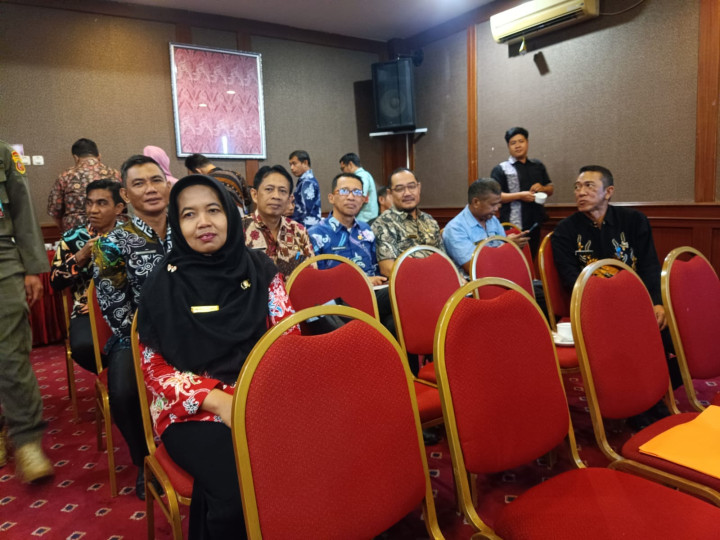 Giat, Kamis 07 September 2023 Menghadiri Rapat Sosialisasi Tahapan E-Monev PPID di Hotel Grand Sawit di hadiri oleh Seklur.