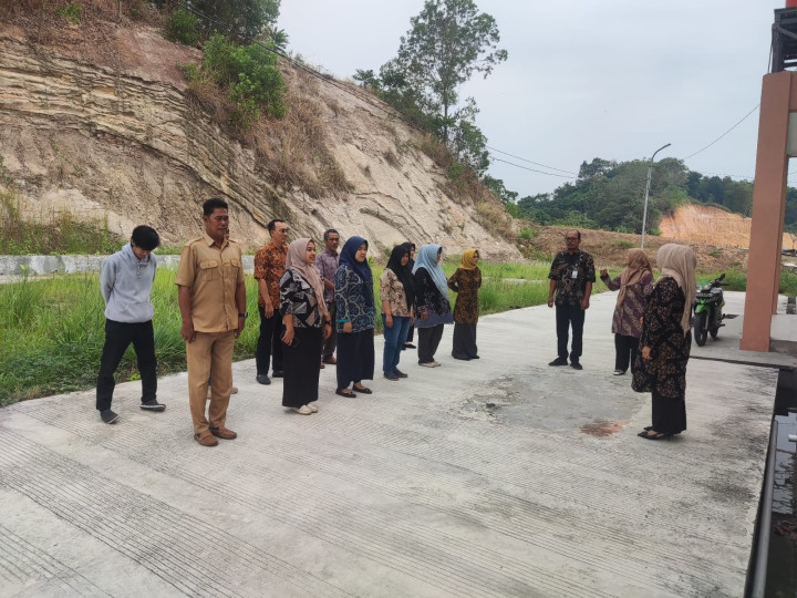 Giat, Senin 02 Oktober 2023 Melaksanakan Apel Senin pagi di kelurahan sempaja barat