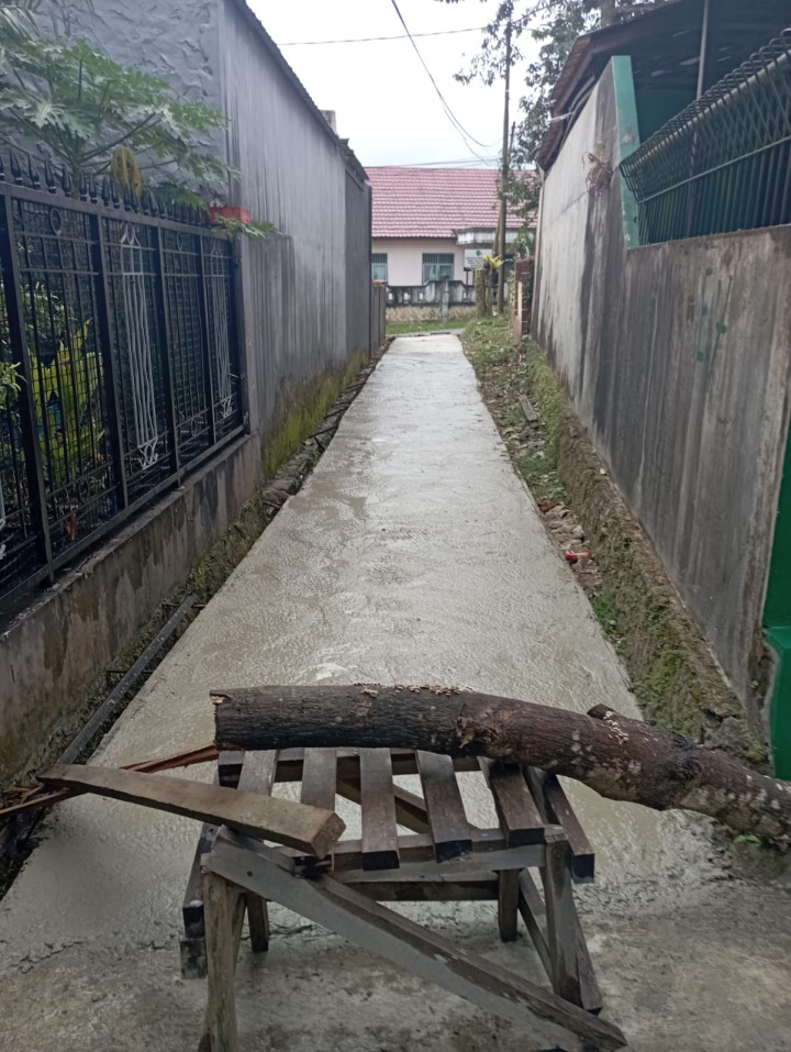 Giat, Minggu 08 Oktober 2023, Gotong Royong di Perum Pinang Mas RT 06 & Semenisasi Gang dan Jalan Swadaya Masyarakat di Perum Pinang Mas RT 06 Kelurahan Sempaja Barat
