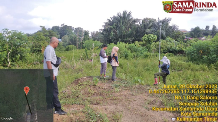 Giat, Jumat 20 Oktober 2023, Peninjauan bidang tanah diwilayah RT.03 Gg. Salomo, acara pendaftaran sertifikat & Rapat pembahasan rencana sosialisasi ke masyarakat tentang pelaksanaan penyelenggaraan pemilihan umum tahun 2024.