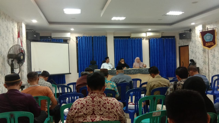 Giat, Senin 06 November 2023, Menghadiri Rapat Koordinasi LPTQ di Aula Kecamatan Samarinda Utara di hadiri oleh Seklur dan Kasi Kesra.