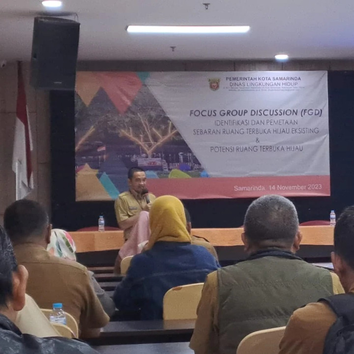 Giat Selasa, 14 November 2023, Menghadiri Undangan Focus Group Discussion (FGD) Pekerjaan Penyusunan Masterplan Ruang Terbuka Hijau (RTH) Kota Samarinda Tahun 2023 di Ruang Derawan Hotel MJ di hadiri oleh Lurah.