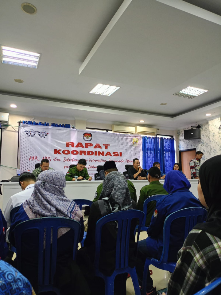 Giat, Jumat 17 November 2023, Menghadiri Rapat koordinasi PPK, PPS dan Sekretariat se-kecamatan samarinda utara pada pemilu tahun 2024 di Aula kantor kecamatan samarinda utara di hadiri Sekretaris PPS dan Anggota se-kecamatan samarinda utara.