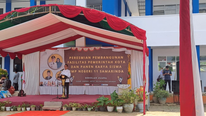 Giat, Rabu 22 November 2023, Menghadiri Rapat Peresmian Laboratorium Komputer dan dirangkai dengan Panen Karya Siswa dihadiri Lurah.