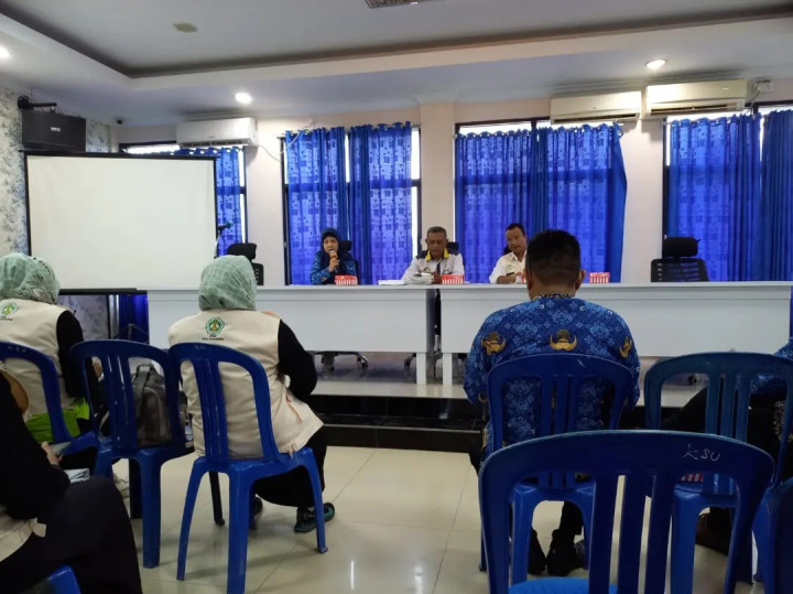 Giat Rabu, 29 November 2023, Menghadiri Rapat Koordinasi TKSK dan PSM Se-Kecamatan Samarinda Utara di Ruang Camat Kecamatan Samarinda Utara dihadiri oleh Plh. Kasi Kesra dan Staff.