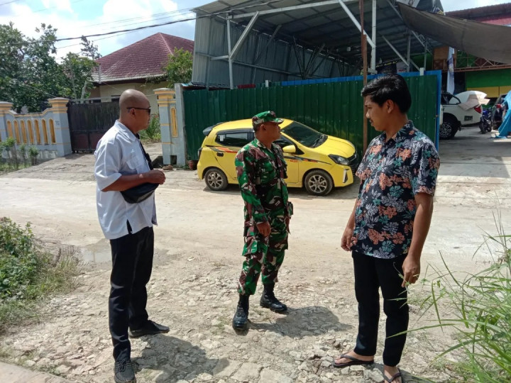 Giat Rabu, 06 Desember 2023, Melakukan Peninjauan Lokasi TPS 06 di Wilayah RT. 03 Kel. Sempaja Barat oleh Kasi Pemtrantib.