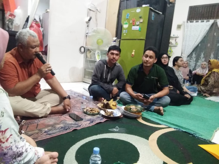 Giat malam, Minggu 10 Desember 2023 Menghadiri Rembuk Warga Persiapan Kegiatan Probebaya Tahun 2025 dan Musrenbang Tahun 2025 di RT 06 Kelurahan Sempaja Barat