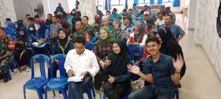 Giat, Senin 18 Desember 2023, Menghadiri Rapat Evaluasi Kegiatan Probebaya Kecamatan Samarinda Utara Tahun 2023 di Aula Kantor Kecamatan Samarinda Utara