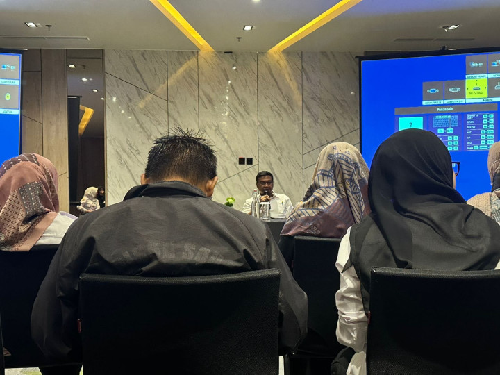 Giat, Rabu 20 Desember 2023, Rapat Pengundian Pajak  Daerah Tahun 2023 di Ruang Rapat Mangkupalas Lt II Balaikota Kota Samarinda dihadiri oleh Lurah, Rapat Evaluasi dan pelatihan seluruh Admin website kec. dan kel.di hotel Ibis samarinda