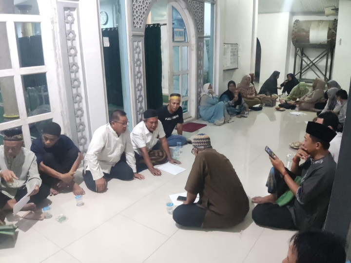 Giat malam, Jumat 22 Desember 2023 Rembuk Warga Persiapan Kegiatan Probebaya Tahun 2025 & Musrembang Tahun 2025 di RT 07, RT 08 dan RT 09 pada Kel. Sempaja Barat