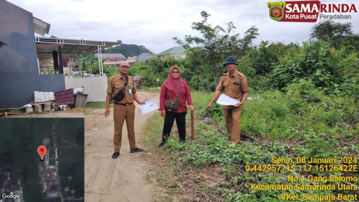 Giat, Senin 08 Januari 2024, Peninjauan lokasi bidang tanah di jl.AW. syahranie Gg. Salomo Blok. C RT.03 Kel. Sempaja Barat dihadiri oleh Kasi Tapem beserta staf.