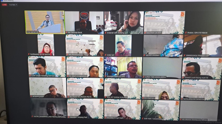 Giat, Kamis 11 Januari 2024,  Zoom Meeting dengan tema Peluncuran buku kisah-kisahnya Samarinda Tempo dulu karya Syafrudin Pernyata diikuti oleh Lurah.