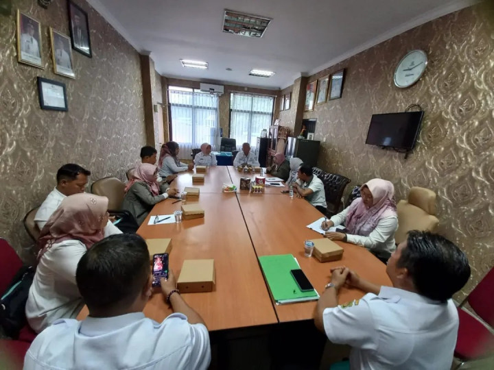 Giat Rabu, 24 Januari 2024 Rapat Koordinasi BUMRT di Kecamatan Samarinda Utara dihadiri oleh Kasi Ekobang & Sosialisasi Perjanjian Kerjasama KUR, Mikro dan Mitra Mikro di Kecamatan Samarinda Utara dihadiri oleh Kasi Ekobang.