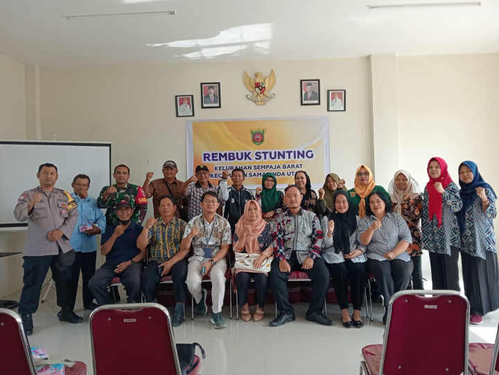 Giat, Kamis 25 Januari 2024 , Rapat Rembuk Stunting pada Kel. Sempaja Barat dihadiri oleh Puskesmas Sempaja, PLKB Kota Samarinda, Seluruh Kader Posyandu , Ketua RT se-kelurahan sempaja barat, Babinsa dan Bhabinkamtibmas.