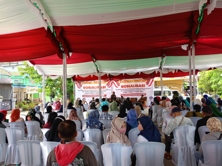 Giat, 01 Februari 2024  Sosialisasi Peningkatan Partisipai Kedatangan Masyarakat Ke Tempat Pemungutan Suara (TPS) Pada Pemilu 2024 di Lapangan Probebaya RT.28 (Perum Rapak Benuang Indah)