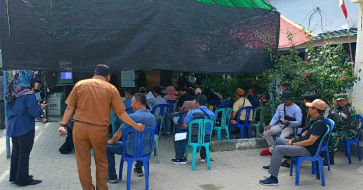 Giat Senin 19 Februari 2024 Rapat Pleno Hari Ketiga tentang Rekapitulasi Hasil Penghitungan Suara Pemilu Pilpres, DPD RI, DPR RI, DPRD Provinsi, DPRD Kota/Kab di Tingkat Kecamatan Samarinda Utara Pada Tahun 2024