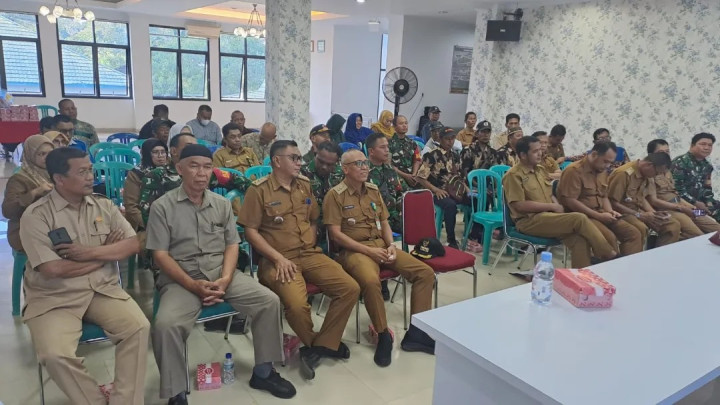 Giat Selasa, 20 Februari 2024 Menghadiri Undangan Pra Musrenbang Kecamatan Samarinda Utara Tahun 2024 di Ruang Rapat Kantor Kecamatan Samarinda Utara dihadiri oleh Lurah, Kasi Kesra & Kasi Ekbang