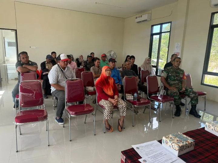 Giat Jum'at, 23 Februari 2024 Penyuluhan Pendaftaran Tanah Sistematis Lengkap (PTSL) Tahun Anggaran 2024 dari Kantor Pertanahan Kota Samarinda di Ruang Rapat Kelurahan Sempaja Barat