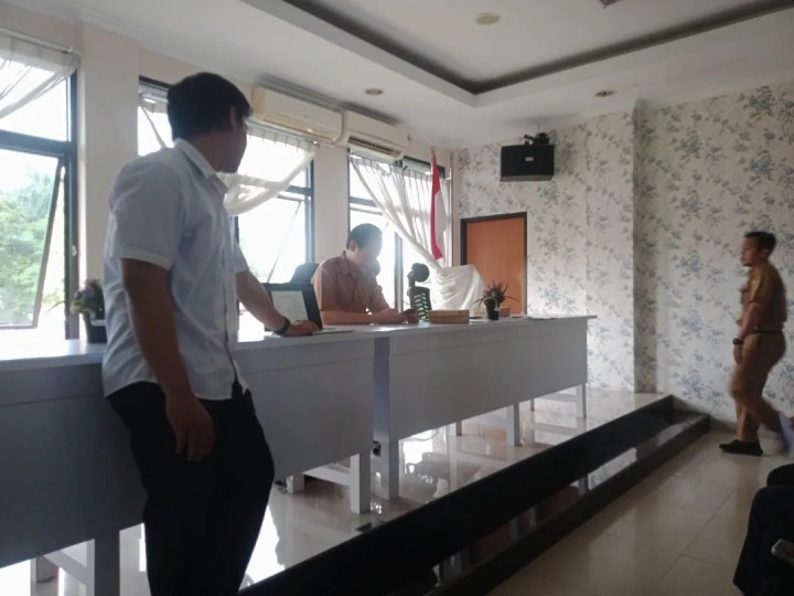 Giat, 04 Maret 2024, Mengikuti Bimtek Inovasi Wadah Layanan Induk Terintegrasi Berbasis Aplikasi Aman, Mudah dan Gratis (Wadai Balapis Manis) di Ruang Rapat Lt. 2 Kecamatan Samarinda Utara dihadiri oleh Staff.