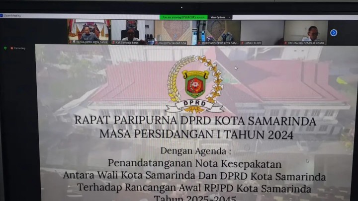 Giat Rabu, 06 Maret 2024  Menghadiri Zoom Meeting "Rapat Paripurna DPRD Kota Samarinda Masa Persidangan 1 Tahun 2024