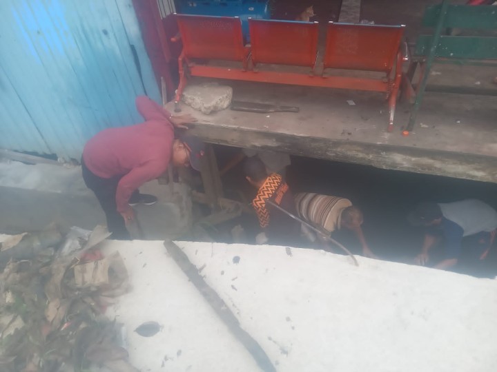 Giat Minggu, 10 Maret 2024 Gotong Royong Kebersihan Lingkungan dan Drainase di RT 04, 05 dan Gotong Royong Pembangunan Mesjid di RT. 12 Kelurahan Sempaja Barat.