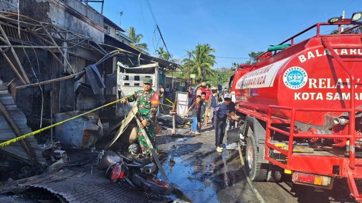 hari Sabtu tanggal 16 Maret 2024 pukul 06.25 Wita di Jln H.M Ardan, Rt 12, Kel Sempaja Barat, Kec Samarinda Utara telah terjadi kebakaran rumah penduduk ruko bangsalan  milik AKP Purwanto,57 tahun, jawa, anggota Polresta Samarinda.