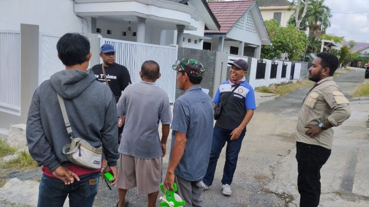 Giat, Selasa 16 April 2024 Monitoring kelapangan Pengukuran kegiatan Probebaya bidang Sapras di wilayah RT se-kelurahan sempaja barat dihadiri oleh Kasi Ekbang dan staf.