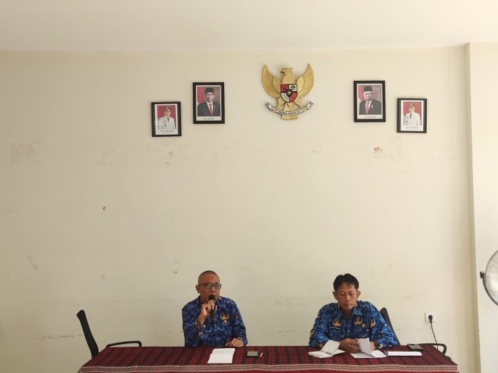 Giat, Rabu 17 April 2024 Melaksanakan Rapat koordinasi dengan seluruh staf kantor kelurahan sempaja barat dipimpin oleh Lurah dan Seklur di Aula kantor kelurahan sempaja barat.