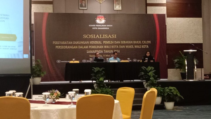 Giat siang, Minggu 05 Mei 2024 Menghadiri Sosialisasi persyaratan dukungan minimal pemilih dan sebaran bakal calon perseorangan dalam pemilihan walikota dan wakil walikota Samarinda tahun 2024 di Hotel Midtown Samarinda di hadiri oleh staf Kasi Tapem.