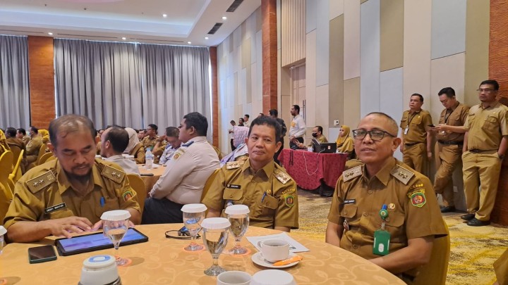 Giat, Senin 13 Mei 2024, Menghadiri rapat sosialisasi manajemen risiko di lingkungan pemerintah kota Samarinda dan launching aplikasi perjalanan dinas di Hotel Haris Samarinda di hadiri Lurah.