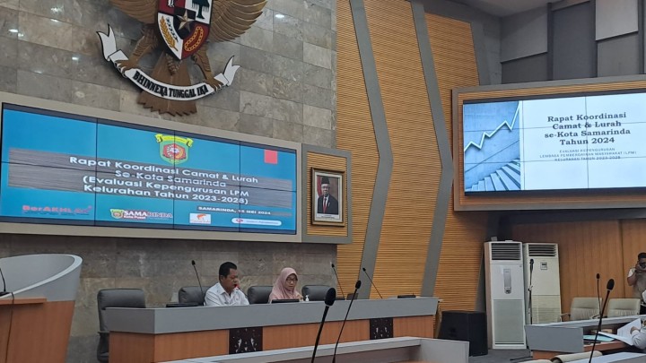 Giat, Rabu 15 Mei 2024 Menghadiri koordinasi perihal kepengurusan LPM Kelurahan di kota Samarinda dihadiri ruang Mangkupelas lantai 2 balaikota Samarinda dihadiri Lurah.