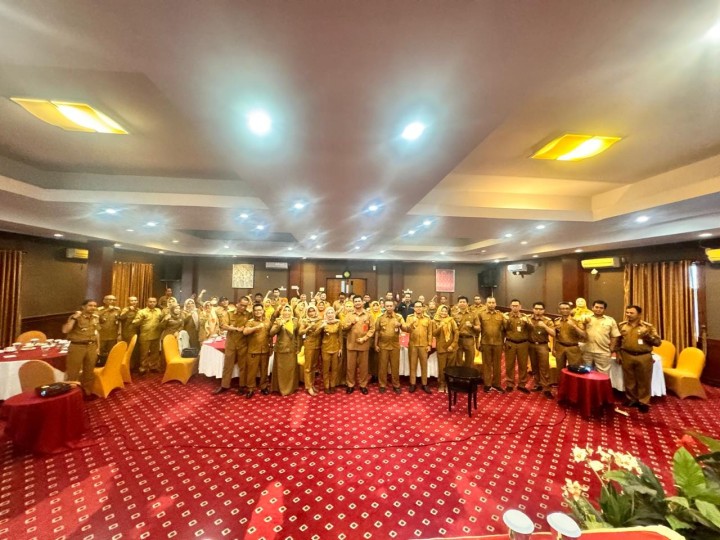 Giat, Senin 27 Mei 2024, Menghadiri Sosialisasi Penerimaan peserta Didik Baru Kelas X di Ruang pertemuan SMA 16 Negeri 16 Samarinda dihadiri Kasi Kesra & Menghadiri Sosialisasi Keputusan Menteri Sosial Nomor 73 Tahun 2024 di Hotel Grand Sawit Samarinda di hadiri Lurah.