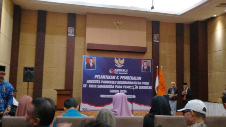 Giat, Sabtu 01 Juni 2024, Mengikuti upacara peringatan Hari Lahir Pancasila di lapangan parkir barat balaikota dihadiri Lurah & Menghadiri pelantikan dan pengambilan Sumpah/Janji jabatan pengawas Kelurahan/Desa se-kota Samarinda di Hotel Aston Samarinda dihadiri Kasi Tapem.