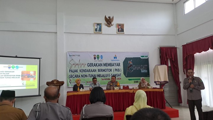 Giat, Selasa 04 Juni 2024, Menghadiri Rapat Sosialisasi gerakan membayar pajak kendaraan bermotor (PKB) secara Non Tunai melalui channel E-samsat di Ruang serba Guna Kantor Kecamatan Samarinda Ulu dihadiri Lurah