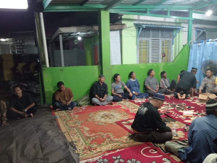 Giat Malam, Sabtu 15 Juni 2024 Pemilihan ketua RT 01 periode tahun 2024-2029 (Lima Tahun) berdasarkan Peraturan Walikota Samarinda Nomor 1 Tahun 2024 tentang Rukun Tetangga Kelurahan Sempaja Barat, Kecamatan Samarinda Utara dengan berakhirnya masa bakti ketua RT tahun 2021-2024.