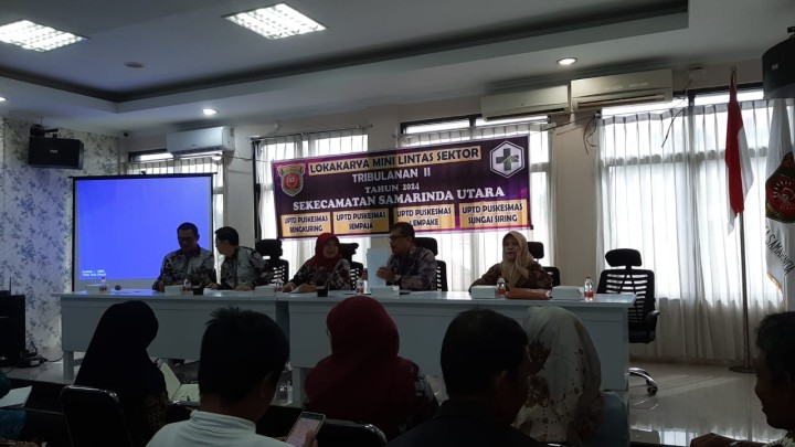 Giat, Kamis 20 Juni 2024 1. Menghadiri Loka Karya Mini Lintas Sektor TW 2 di Aula kantor kecamatan Samarinda Utara di hadiri Kasi Kesra, Peninjauan taman bunga,buah dan  area Jogging track di RT 05 di hadiri Kasi Ekbang beserta staf & Menghadiri Rapat Rekonsiliasi Barang Milik Daerah Tahun Anggaran 2024 di Kantor BPKAD dihadiri Bendahara beserta staf.