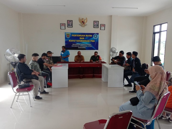 Giat, Selasa 25 Juni 2024, Pemeriksaan Kesehatan dari Puskesmas Sempaja untuk seluruh Staf Kelurahan Sempaja Barat & Melakukan Mediasi Tanah di Gang Jambu Citra RT 2 di pimpin Kasi Tapem beserta staf, Babinsa dan Ketua RT 02 di Aula kantor kelurahan sempaja barat.