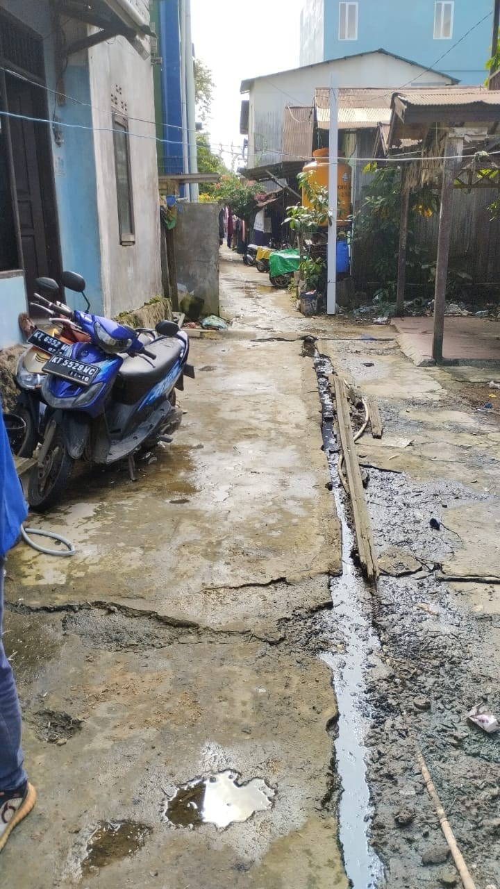 Giat, Selasa 25 Juni 2024,  Lokasi Semenisasi pada kegiatan Probebaya bidang Sapras di wilayah RT 11 di hadiri Kasi Ekbang beserta staf dan Pendamping Infrastruktur
