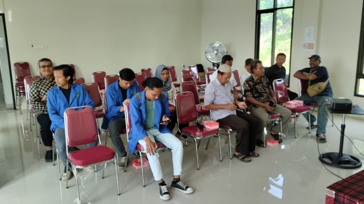 Giat, Rabu 26 Juni 2024,  Melakukan Sosialisasi kawasan Pemakaman Muslim, Batu Besaung kepada Bapak Ketua RT di kelurahan sempaja barat di Aula kantor kelurahan sempaja barat di pimpin Kasi Tapem beserta staf dan seluruh Ketua RT kelurahan sempaja barat & Menghadiri Rapat Koordinasi bersama Pokmas Kecamatan Samarinda Utara berkaitan dengan Pelaksanaan Kegiatan Probebaya Tahun 2024 di Aula Kecamatan Samarinda Utara dihadiri Sekretaris, Kasi Ekbang, Staf Kesra, Ketua Pokmas, Sekretaris Pokmas dan perwakilan anggota LPM Kelurahan.
