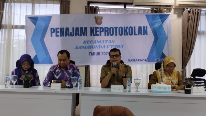 Giat, Senin 22 Juli 2024, Melaksanakan apel Senin pagi di kelurahan sempaja barat di pimpin Lurah, Menghadiri Rapat Sosialisasi tentang peraturan walikota nomor 45 Tahun 2023 tentang penurunan Stunting di kota Samarinda di Resto dan cafe Yen's delight dihadiri Kasi Kesra & Menghadiri Rapat kegiatan penajaman keprotokol di Aula kantor kecamatan Samarinda Utara di hadiri Staf.
