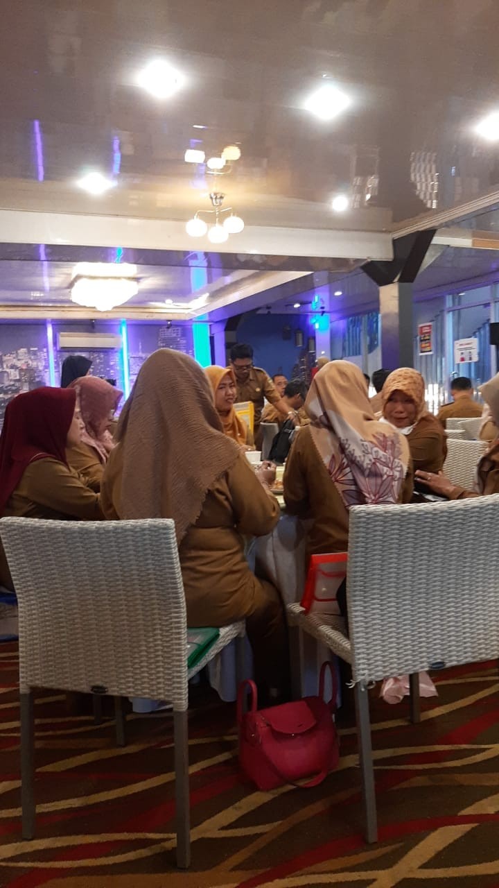 Giat, Senin 22 Juli 2024, Melaksanakan apel Senin pagi di kelurahan sempaja barat di pimpin Lurah, Menghadiri Rapat Sosialisasi tentang peraturan walikota nomor 45 Tahun 2023 tentang penurunan Stunting di kota Samarinda di Resto dan cafe Yen's delight dihadiri Kasi Kesra & Menghadiri Rapat kegiatan penajaman keprotokol di Aula kantor kecamatan Samarinda Utara di hadiri Staf.