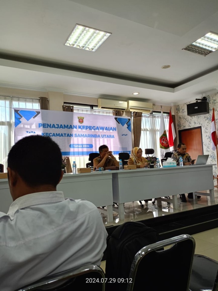 Giat, Senin 29 Juli 2024, Melaksanakan apel Senin pagi di kelurahan sempaja barat di pimpin oleh Kasi Ekbang, Menghadiri Rapat penajaman kepegawaian di lingkungan Pemkot Samarinda di Aula kantor kecamatan Samarinda Utara di hadiri Seklur, Menghadiri Rapat Verifikasi calon peserta pekerja Rentan di ruang Mangkupalas Lt 2 di balaikota dihadiri Lurah, Menghadiri asistensi RKA-SKPD Anggaran pendapatan belanja daerah tahun anggaran 2025 di Hotel Aston Samarinda dihadiri Kasi Ekbang, Bendahara beserta staf & Peninjauan Lokasi tanah di RT 01 dan RT 12 Kelurahan Sempaja Barat di hadiri Kasi Tapem beserta staf dan Ketua RT 01 dan RT 12.